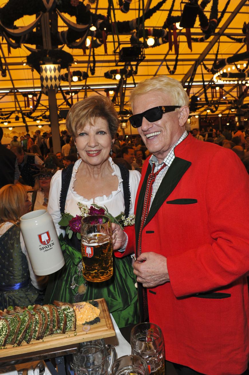 Heino und Carolin Reiber im Schottenhamel-Zelt