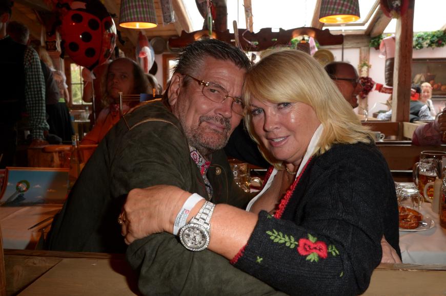 Heidis Eltern Erna und Günther Klum auf der Wiesn