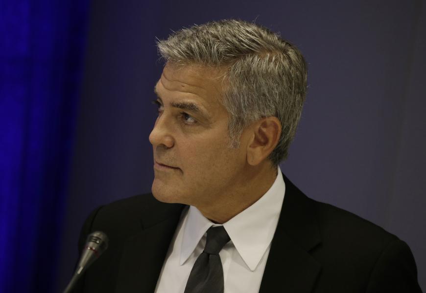 George Clooney wurde von einem Reporter mit der Nachricht über die Trennung überrascht.