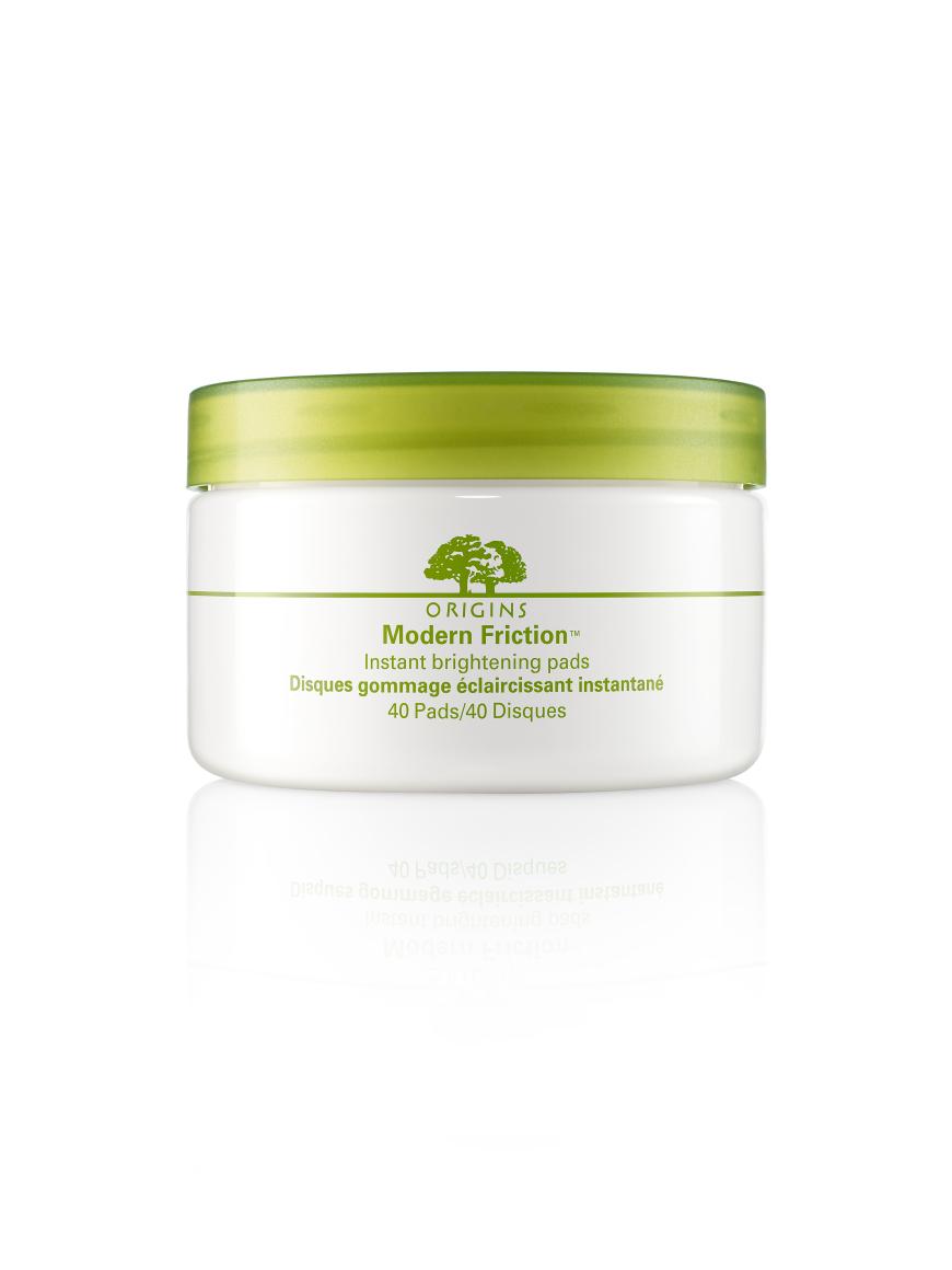 AUSGLEICHEND „Modern Friction Instant Brightening Pads“ von Origins, ca. 48 Euro