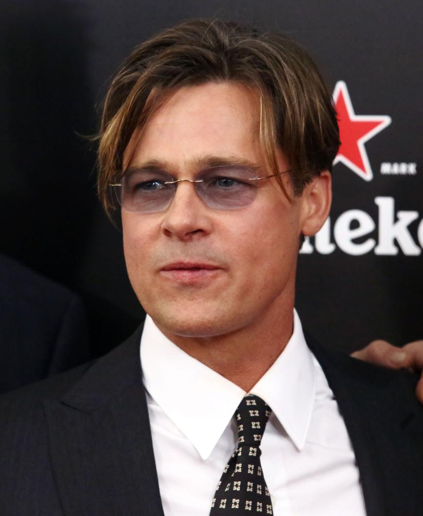 Gegen Brad Pitt werden schwere Vorwürfe erhoben.
