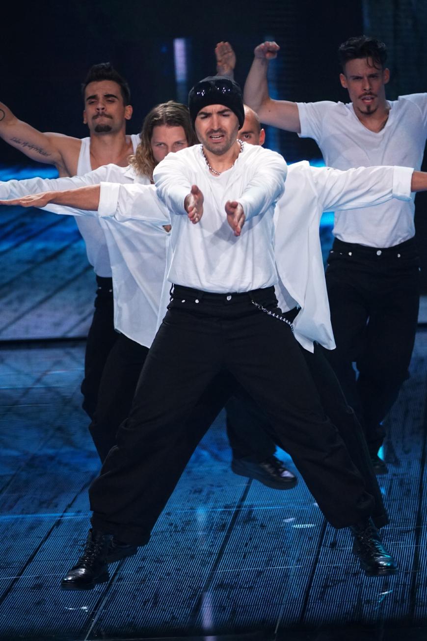 Bei seiner Solo-Performance zu „Tearin' Up My Heart
