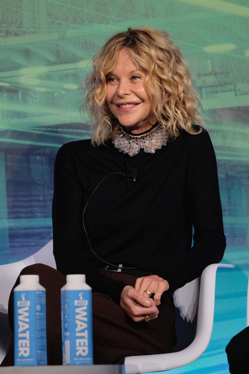 Eingefrorenes Lächeln: Meg Ryan kann ganz offensichtlich nicht die Finger von Botox & Co. lassen.