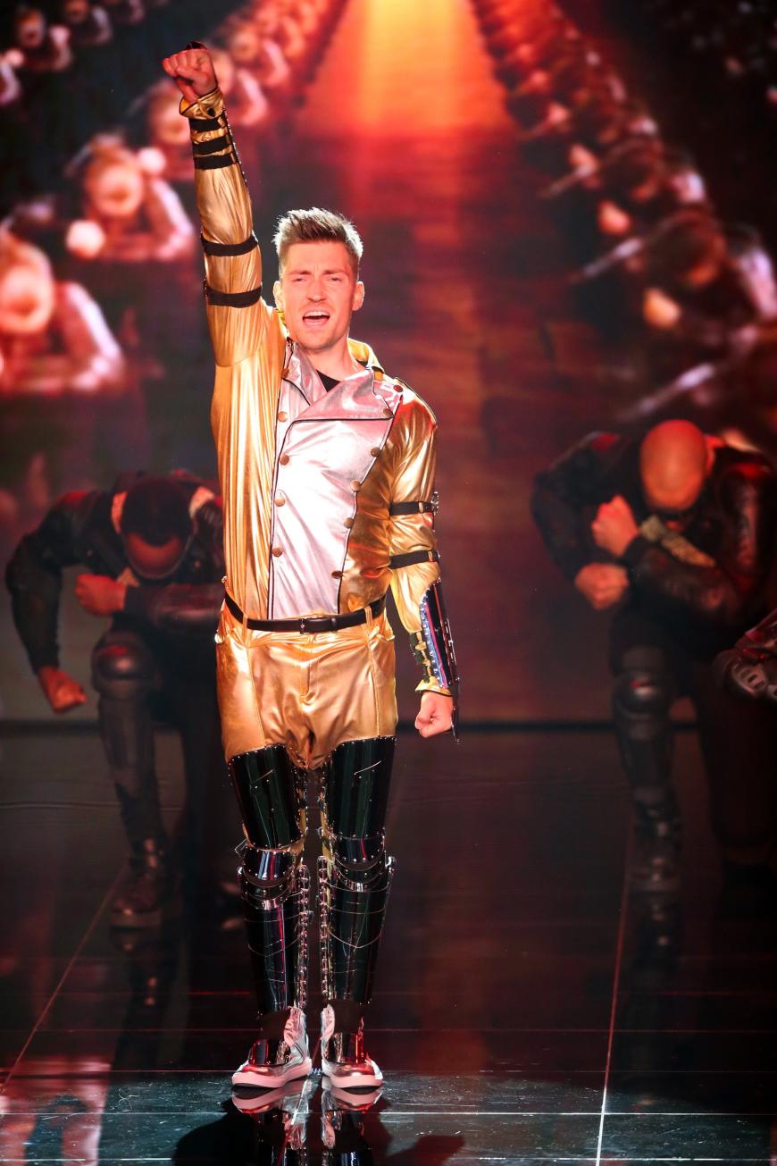 Doch auch Philipp Boy gehörte zu den Höhepunkten der Show und kassierte für sein Michael Jackson-Solo 30 Punkte.