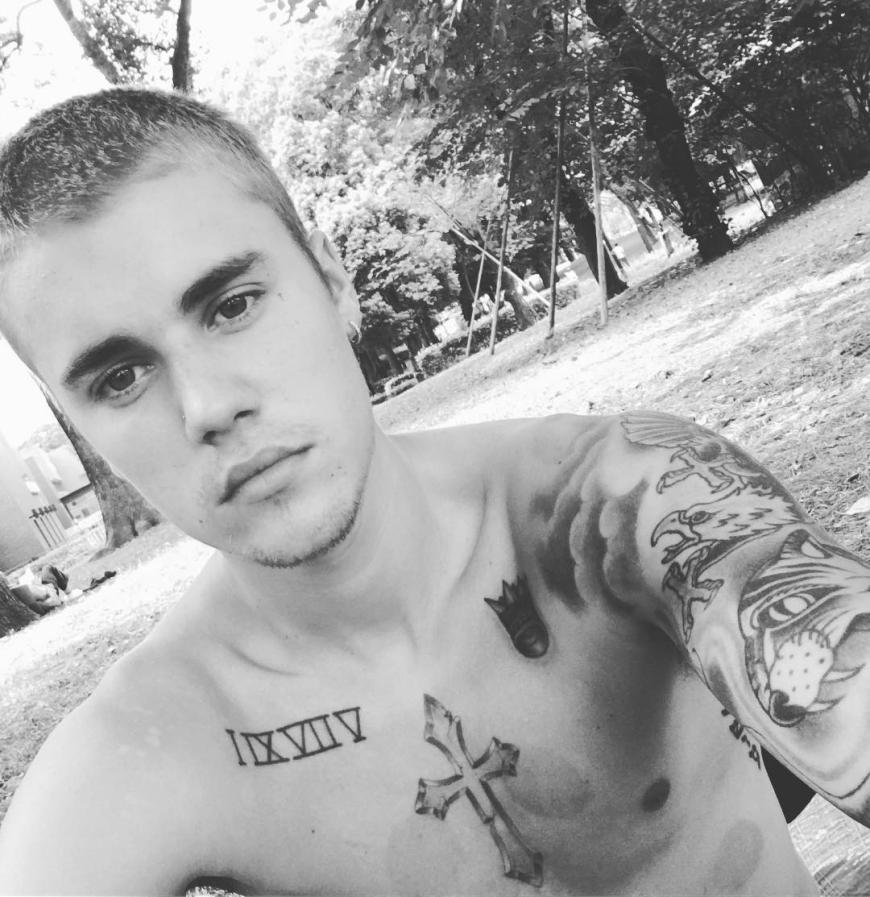 Justin Bieber hat 30 Tage Zeit, um in Miami, Florida vor Gericht zu erscheinen. Sollte er der Aufforderung nicht nachkommen, könnte er gewaltsam in die USA gebracht werden.