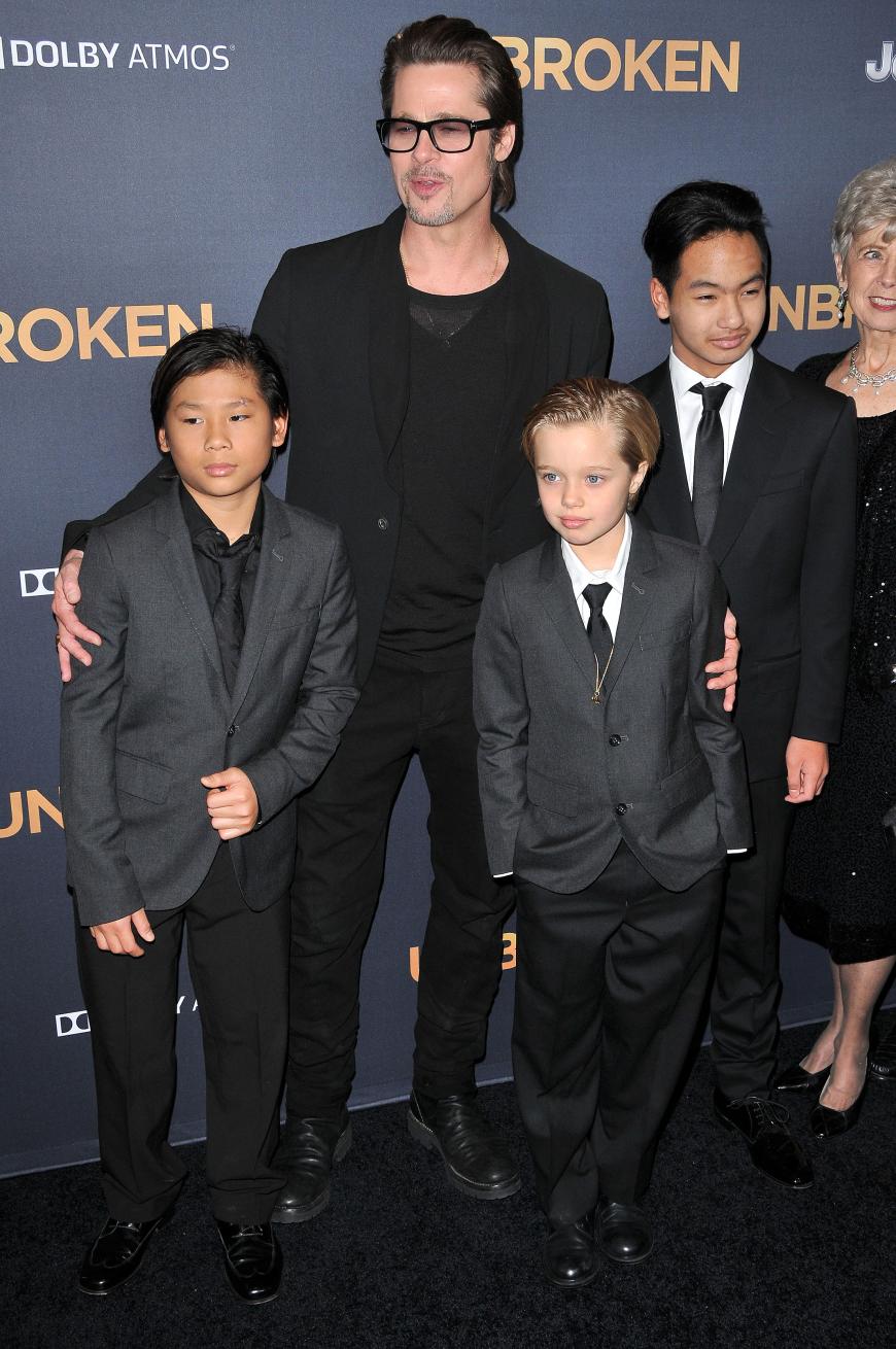 Brad Pitt mit drei seiner sechs Kinder: Pax, Shiloh und Maddox (von links)