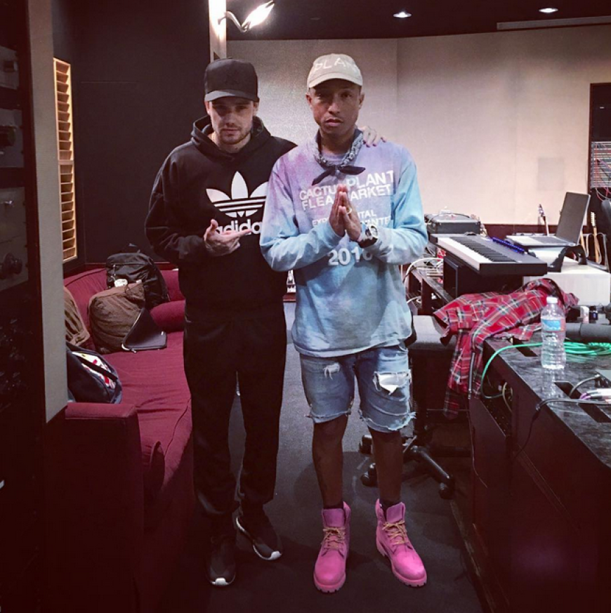 Liam Payne mit Pharrell Williams im Studio.