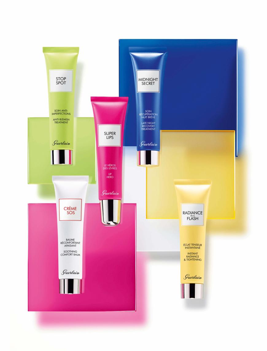 GLOW-TEINT Der Pflegeallrounder spendet Feuchtigkeit und zaubert einen rosigen Perlmutt- Schimmer auf den Teint. Glanzzeiten „Radiance in a Flash“-Gesichtspflege von Guerlain , ca. 30 Euro