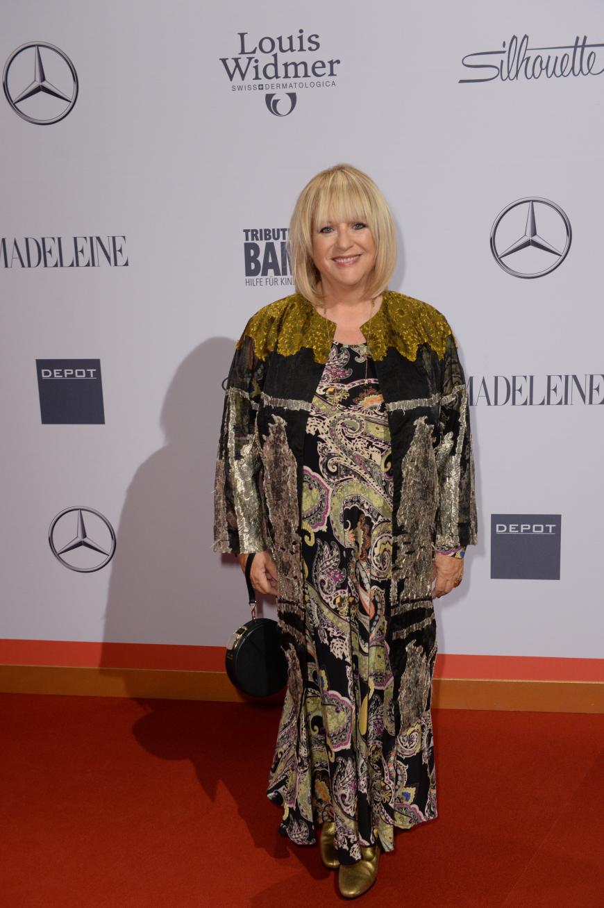 Bunte-Chefin Patrizia Riekel wagte sich an wilde Muster heran