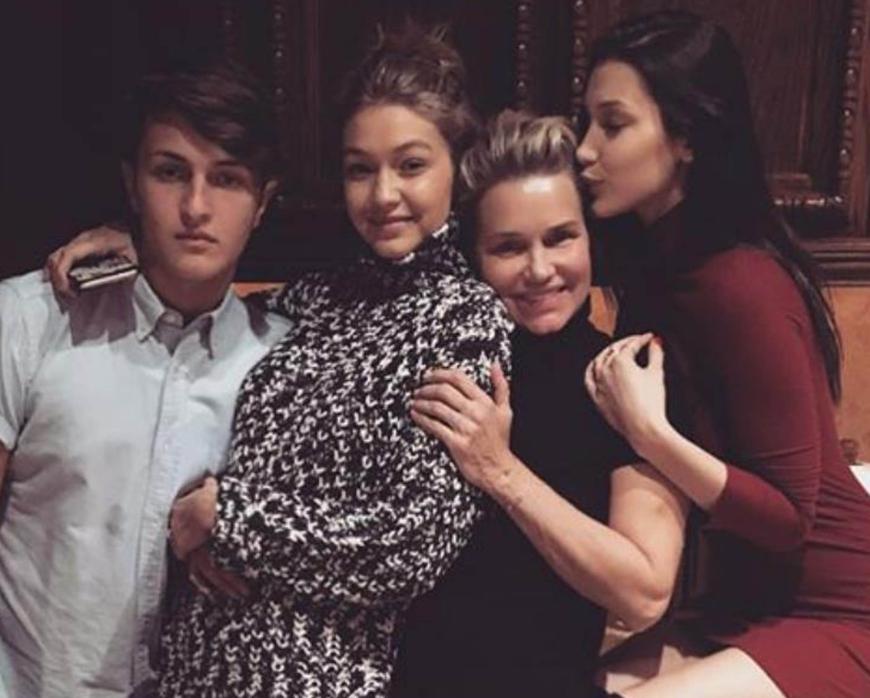 Süße Familie: Anwar, Gigi, Yolanda und Bella Hadid