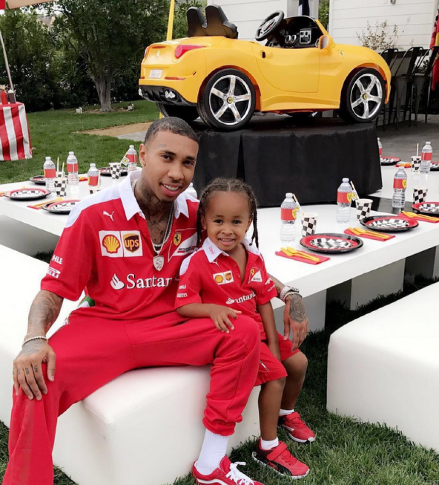 Rapper Tyga mit Sohnemann und Geburtstagskind King Cairo.