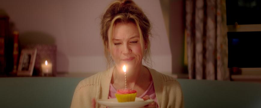 All by Myself: Bridget Jones feiert ihren Geburtstag mal wieder allein.
