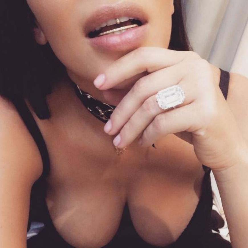 Kim Kardashian wurde Schmuck im Wert von rund 10 Millionen Euro gestohlen.