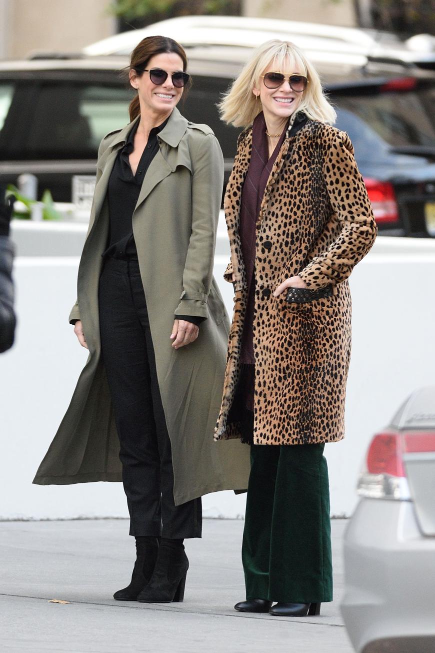 Sandra Bullock und Cate Blanchett haben Spaß am Set von