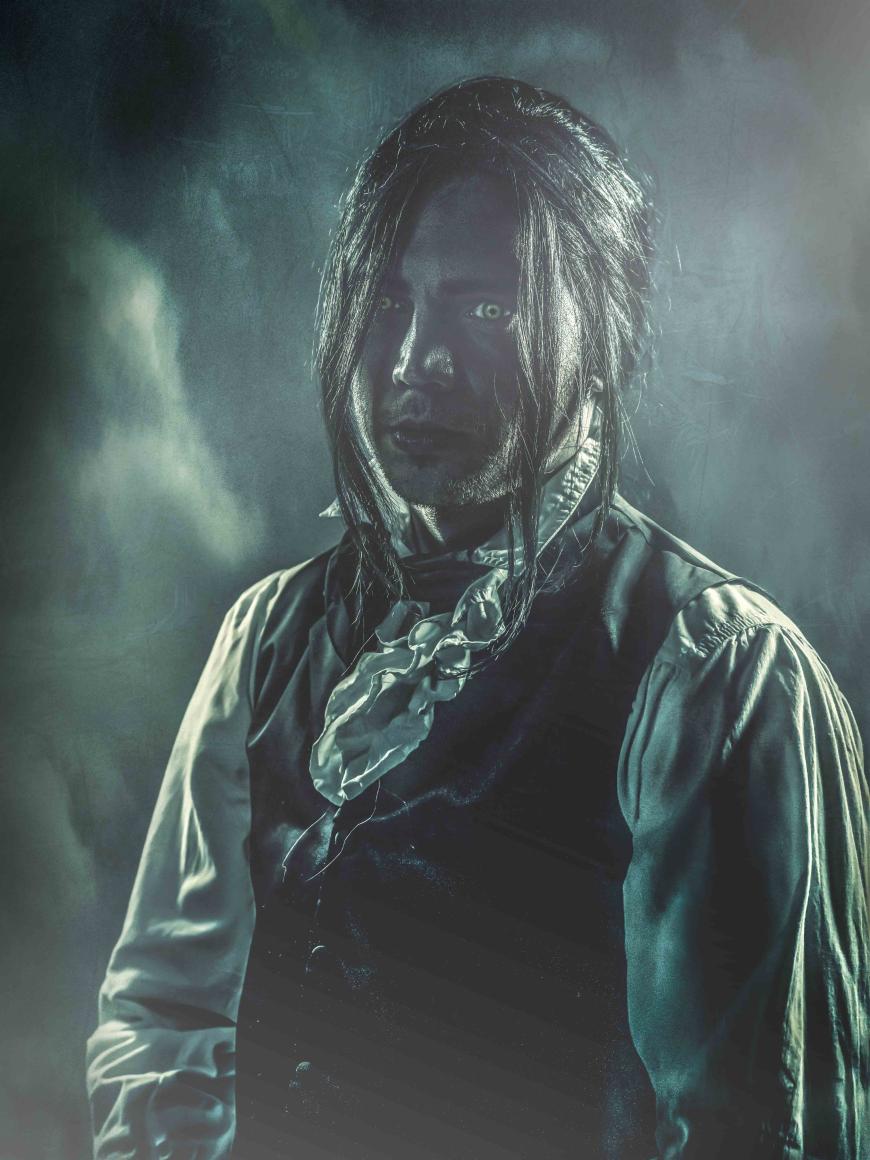 Bela Klentze als Louis de Pointe du Lac (