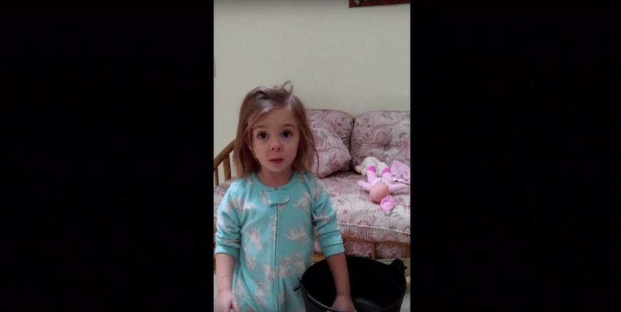 Jimmy Kimmel legt seine Tochter rein.