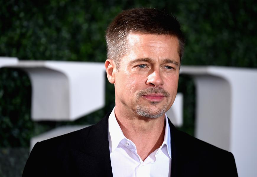 Brad Pitt wagte sich nach den Scheidungsschlagzeilen, Affären-Gerüchten und Misshandlungs-Vorwürfen wieder auf einen Roten Teppich.