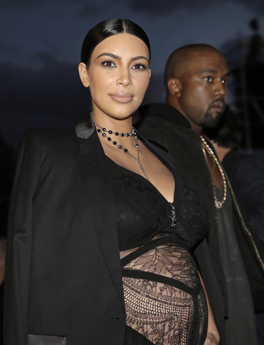 Kim Kardashian hat bereits zwei Risiko-Schwangerschaften hinter sich.