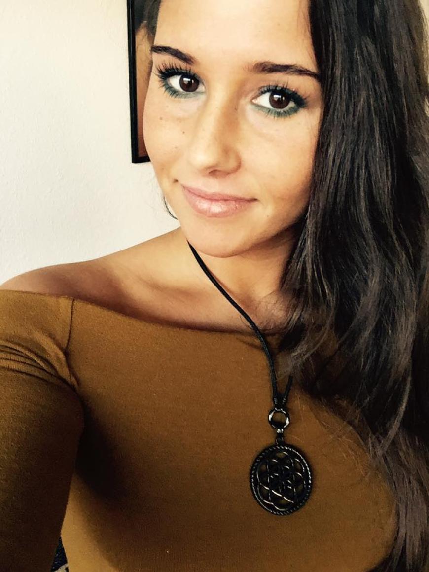 Zwar wird Sarah Lombardi in dem Clip von ihrem Ex beschimpft, dennoch haben die Fans im Netz kein Mitleid mit der 24-Jährigen - im Gegenteil.
