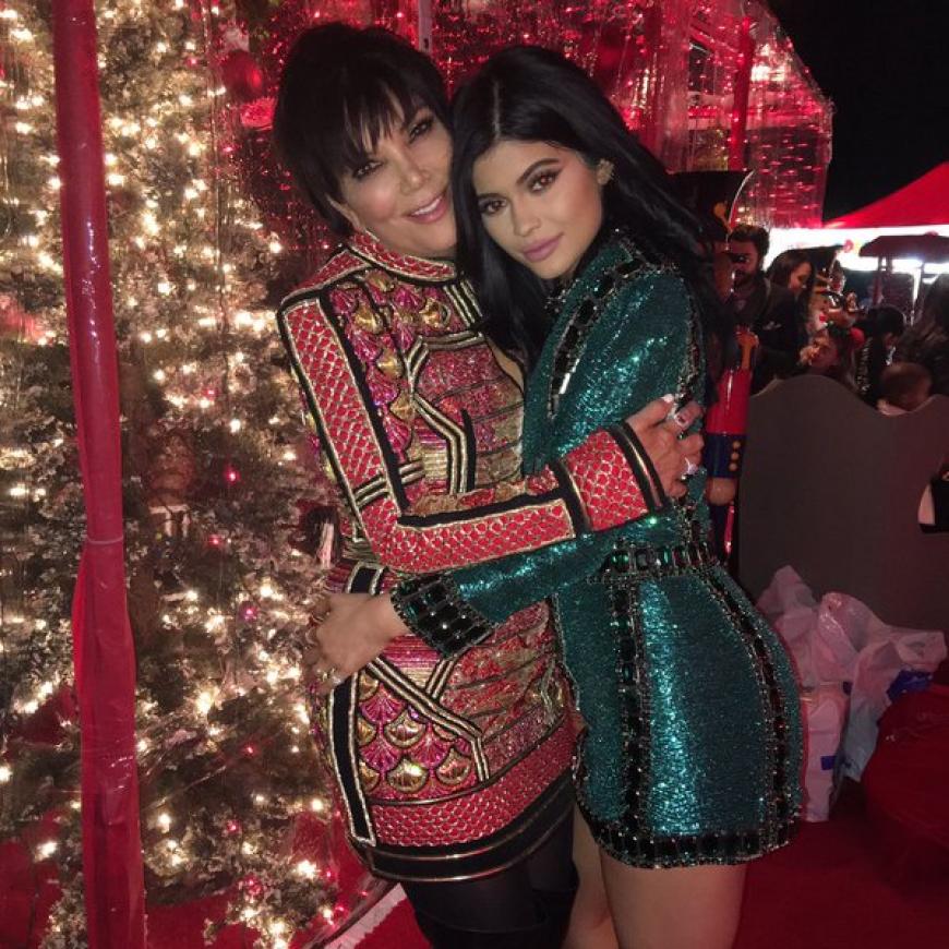 Damit ist für Kylie Jenner jetzt Schluss: Mama Kris soll nicht länger von ihrem Erfolg profitieren.