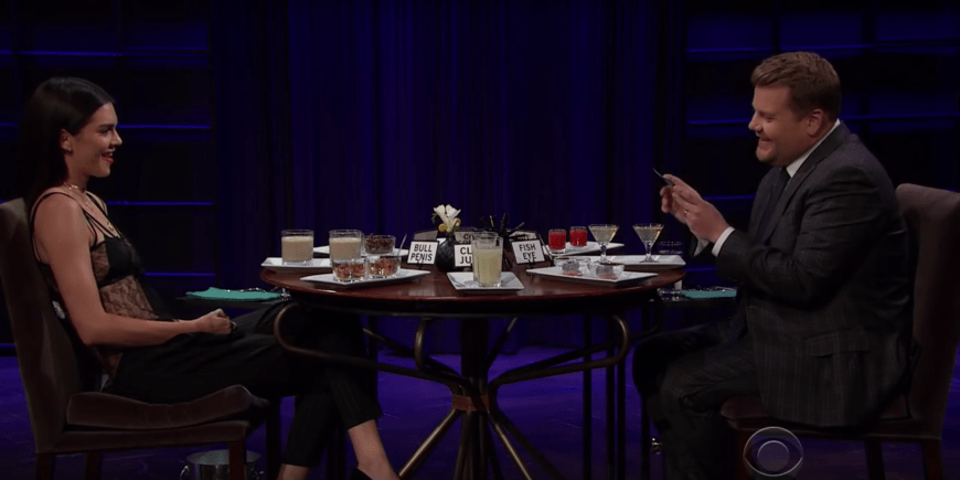 Kendall Jenner und James Corden durchleben ihre eigene Dschungelprüfung.