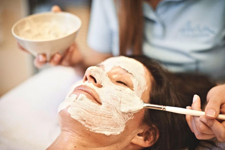 Wellness-Vergnügen: Spare selbst in den exklusivsten Hotels bis zu 70 Prozent im Vergleich mit anderen Anbietern.