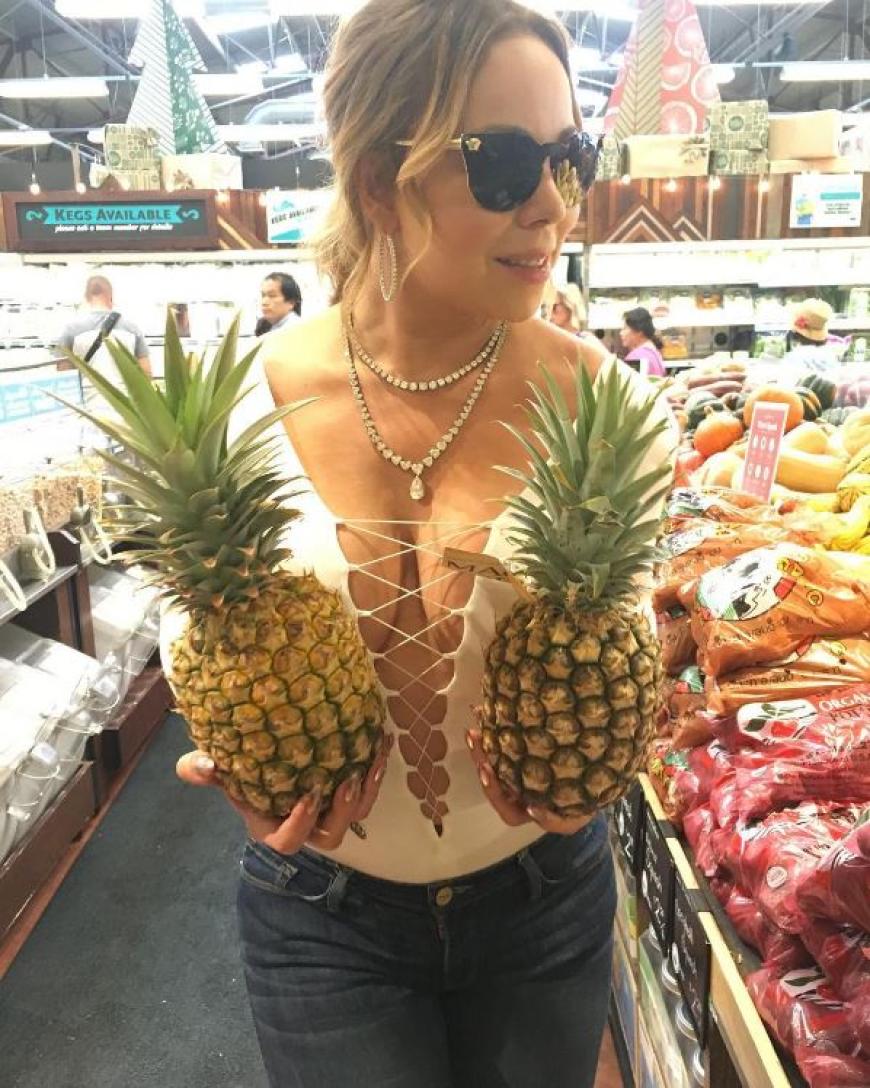 Mariah Carey zeigte sich fleißig beim Shopping für das Festmahl.