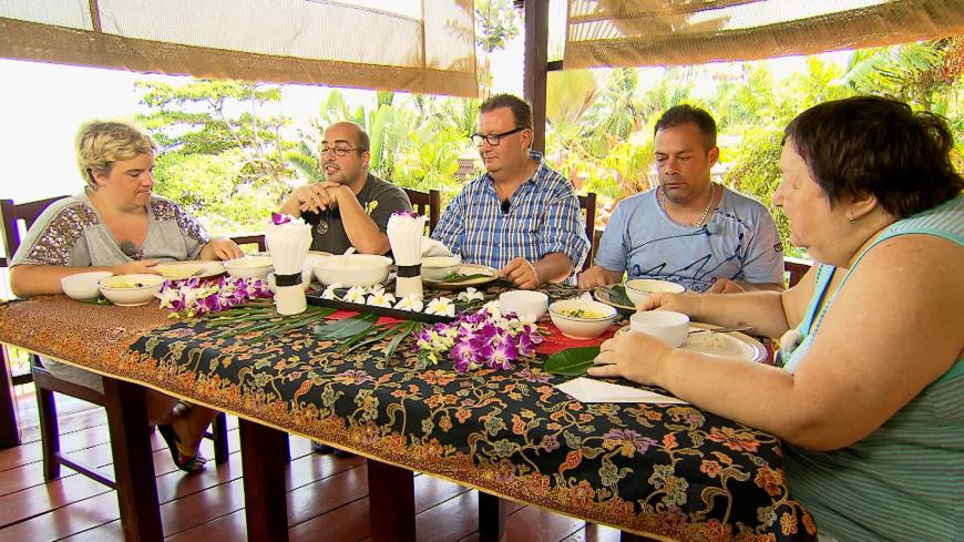 Riesenstreit beim Mittagessen: Beate Fischer möchte ihre Mutter nicht dauernd um sich haben.