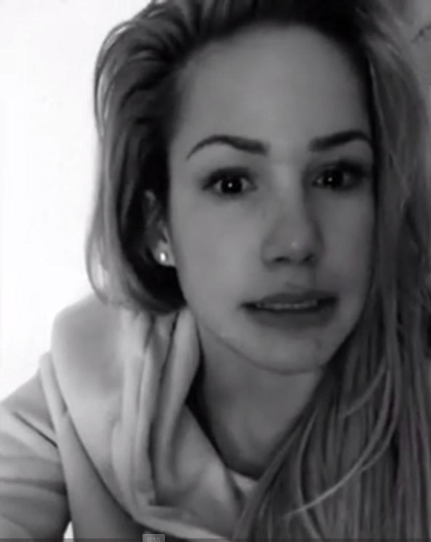Herzschmerz bei Angelina Heger: Via Snapchat meldete sie sich mit einem emotionalen Video bei ihren Fans zurück.