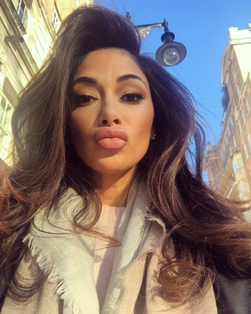 Nicole Scherzinger schockt Fans mit Schlauchboot-Lippen.