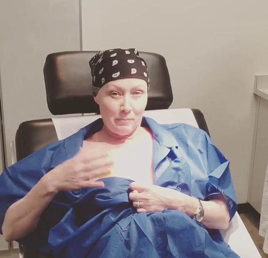 Shannen Doherty kämpft derweil immer noch tapfer gegen den Krebs.