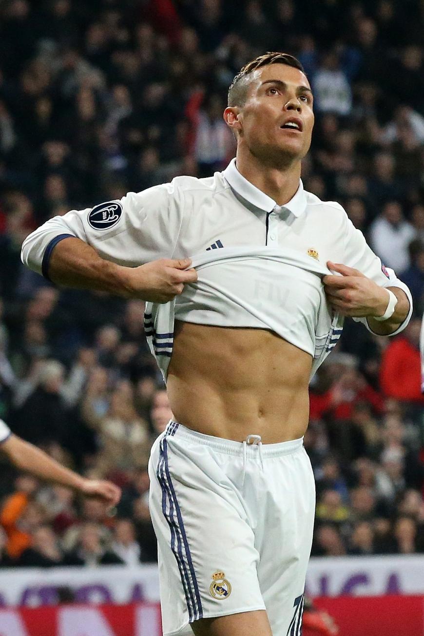 Weltfußballer Cristiano Ronaldo ist frisch verliebt.