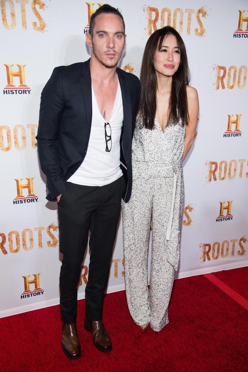 Jonathan Rhys Meyers und Mara Lane erwarten zudem ihr erstes Kind.