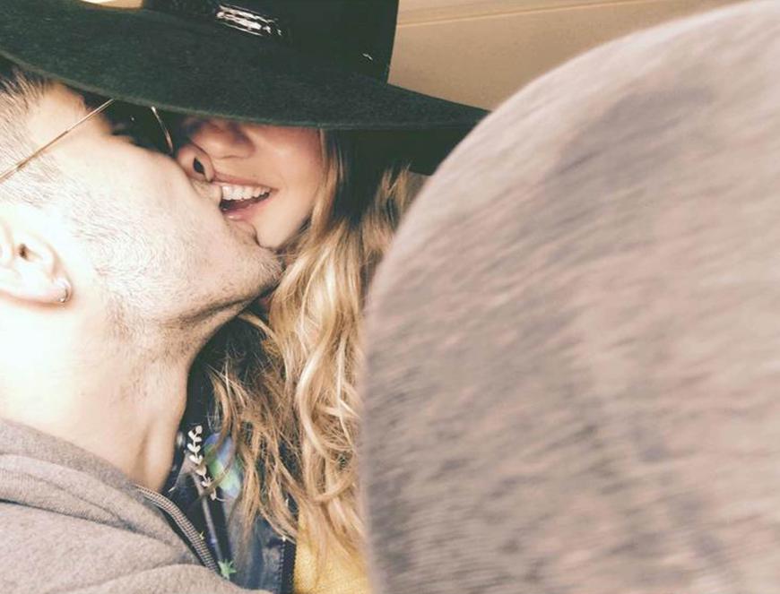It's on! Zayn und Gigi turteln.