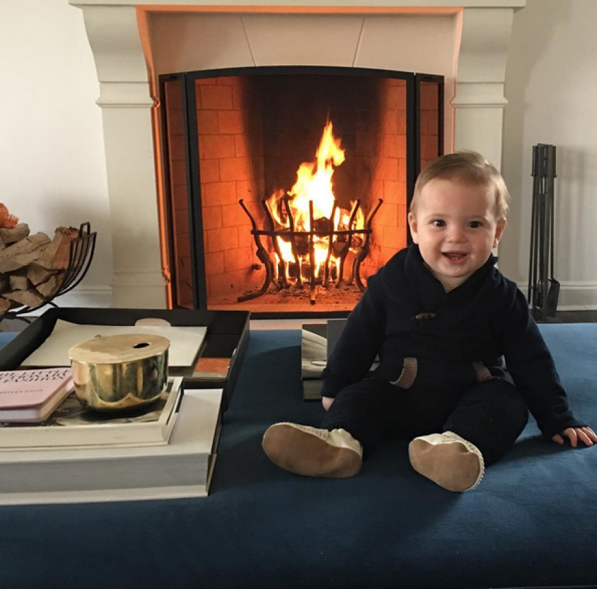 Die Tochter des zukünftigen Präsidenten von Amerika, Ivanka Trump ist 2016 zum dritten Mutter geworden. Im März kam ihr Sohn Theodore James Kushner auf die Welt. Vater ist ihr Mann Jared Kushner.