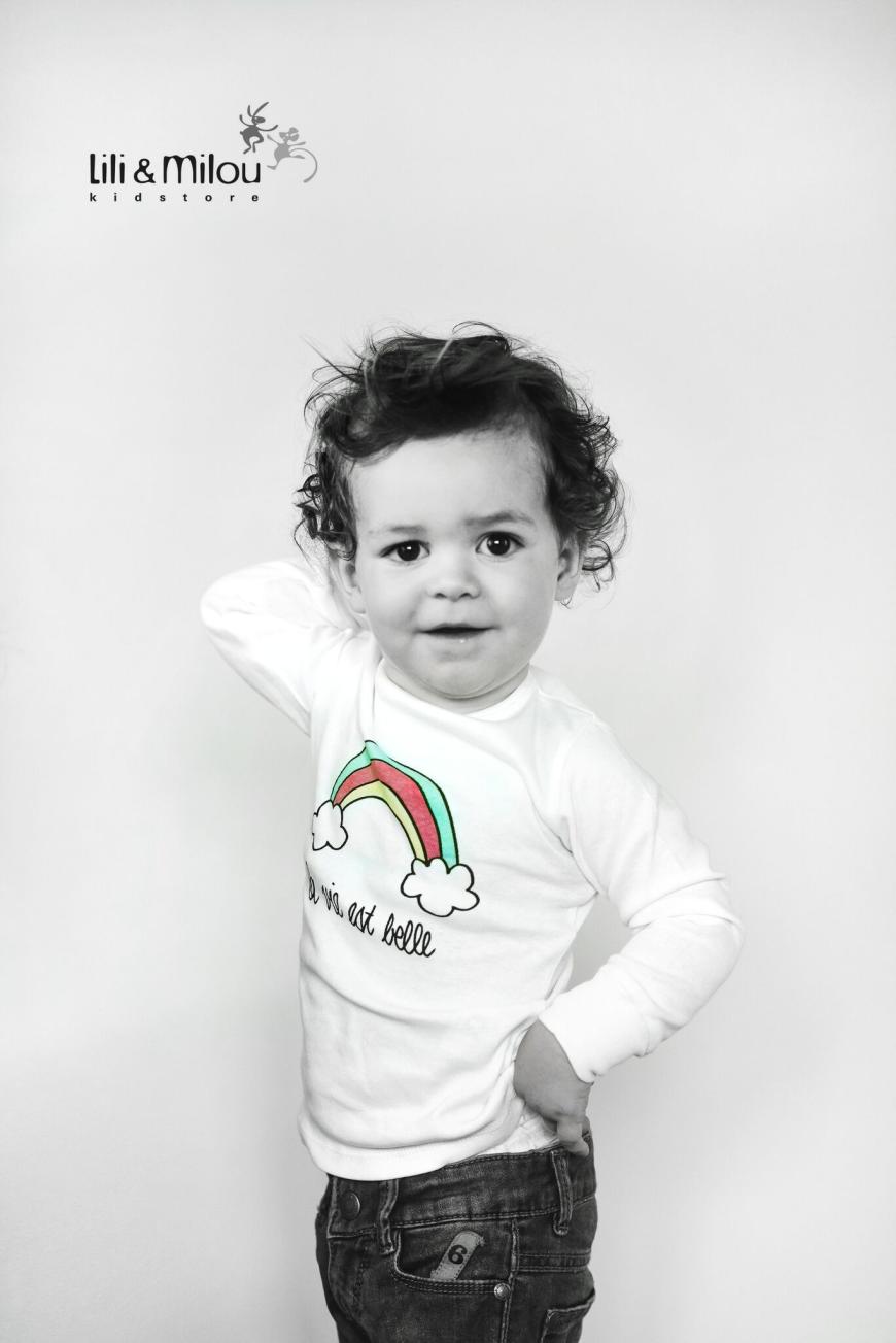 Süße Shirts für süße Kids von Lili & Milou aus Bio-Baumwolle. Knapp 25 Euro - HIER shoppen.
