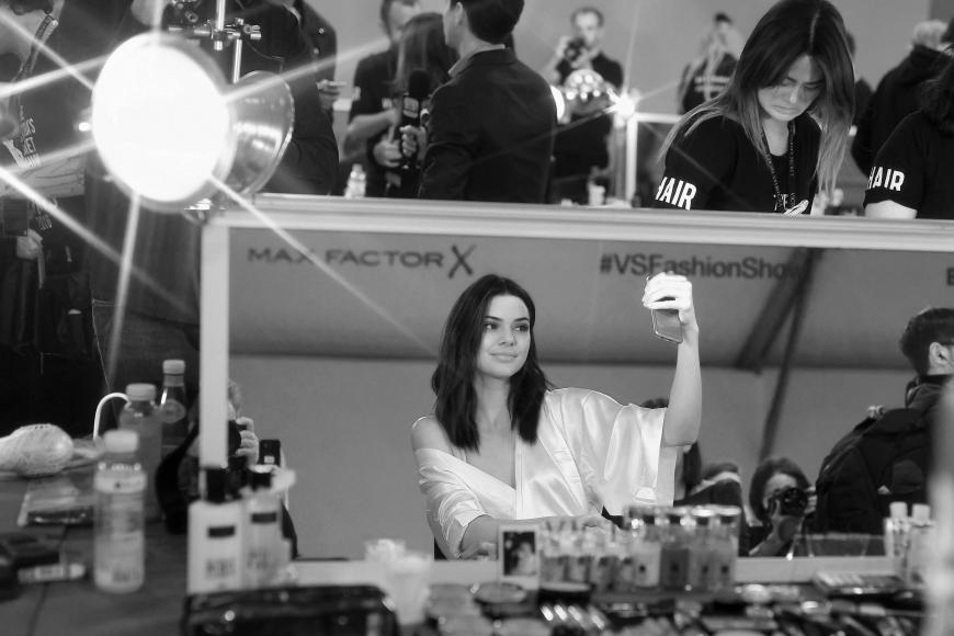 Die Kardashian-Halbschwester verdankt ihre Karriere nicht nur ihrem Aussehen, sondern auch den zig Millionen Followern auf Instagram.