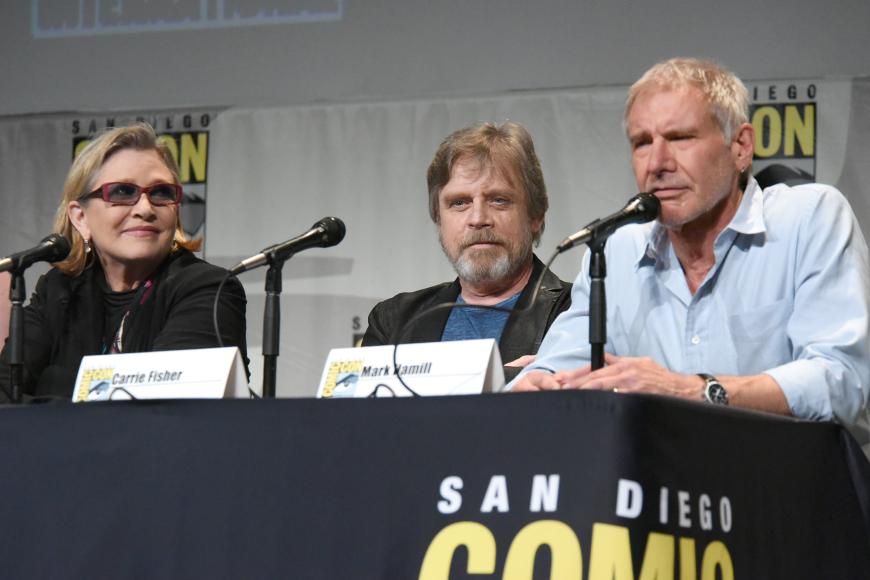 Carrie Fisher, Mark Hamill und Harrison Ford im Juli 2015 bei der Pressekonferenz zu