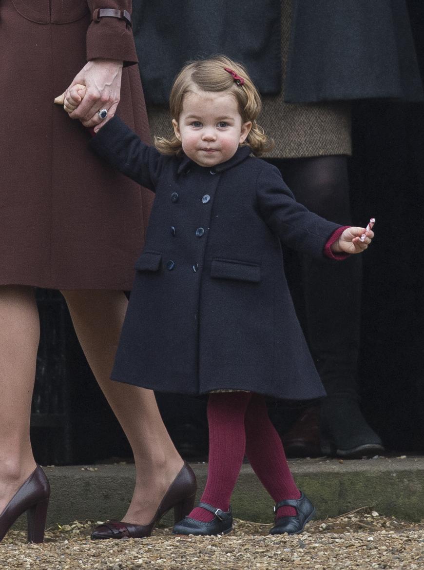 Die kleine Prinzessin Charlotte wird bestimmt auch im Schlossgarten des Kensington Palastes ausgiebig spielen können