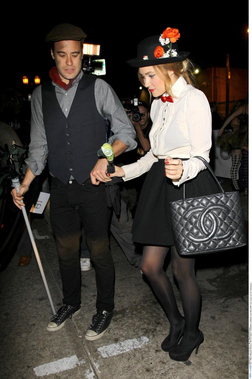 Mit ihre Mann, William Tell, ist Lauren seit 2014 verheiratet.