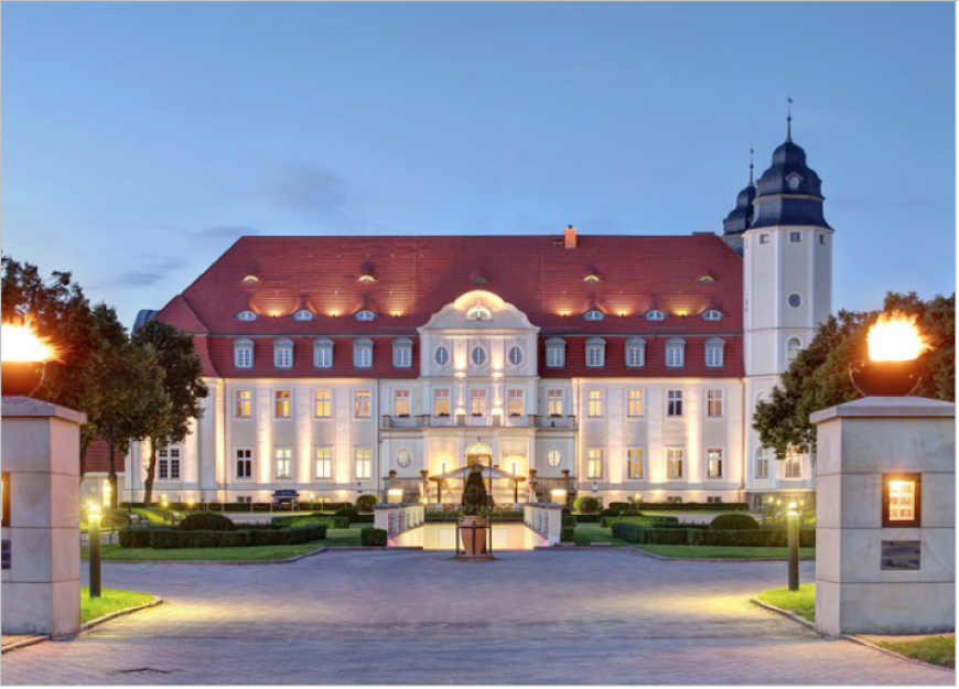 Auf einem Schloss lässt es sich gleich noch besser entspannen!