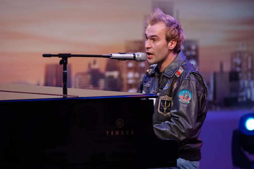 Leon Buche, 28, ist von Beruf Musiker. Den Song