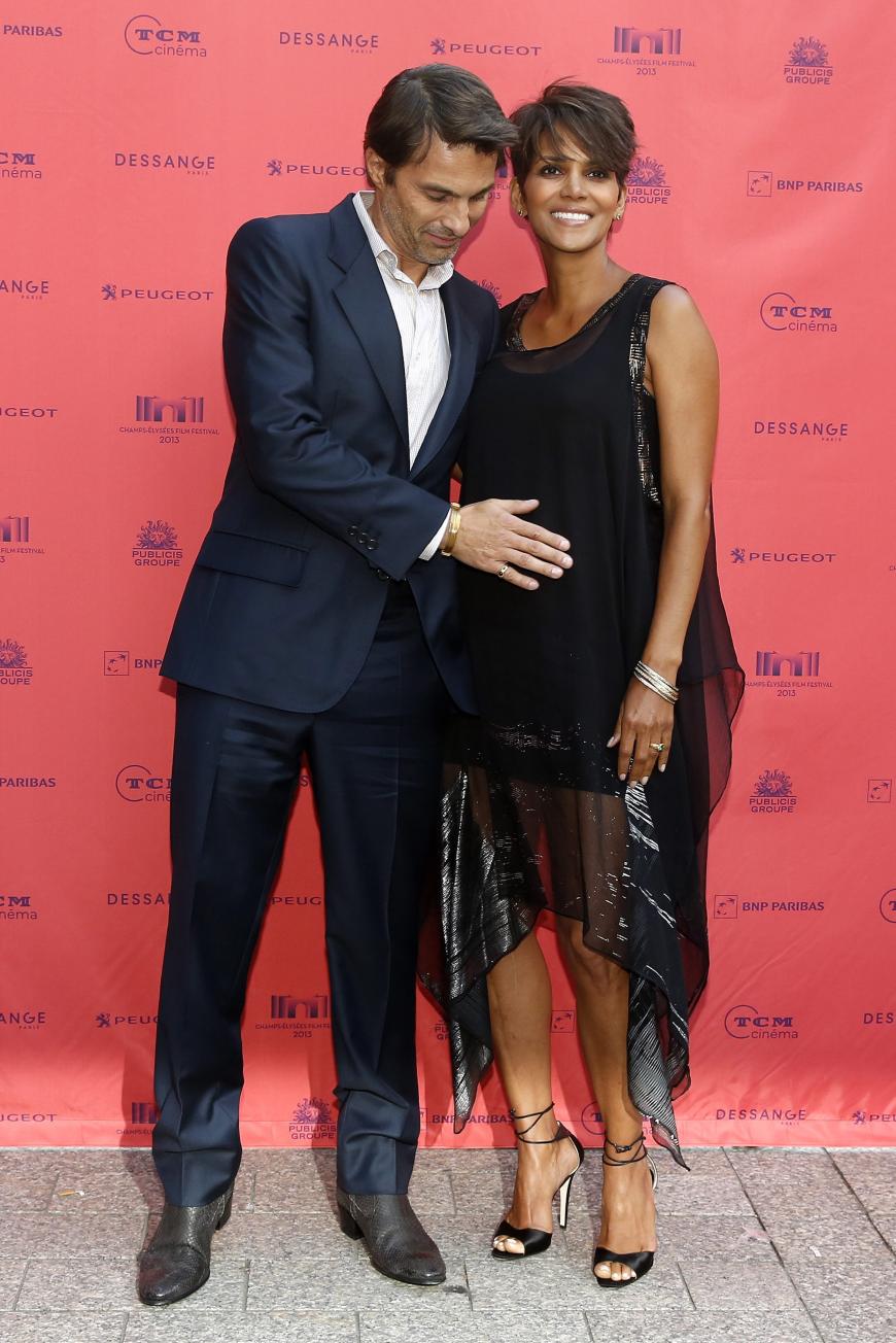 Hollywood-Star Halle Berry bekam ihr erstes Kind Nahla mit 41 Jahren. Beim zweiten, Sohn Maceo, war sie bereits 47 Jahre alt.