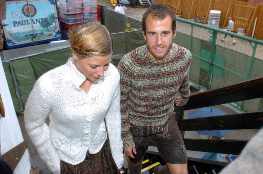 Mehmet Scholl und seine Frau Jessica zeigten sich nur selten gemeinsam in der Öffentlichkeit, hier auf dem Oktoberfest 2005.