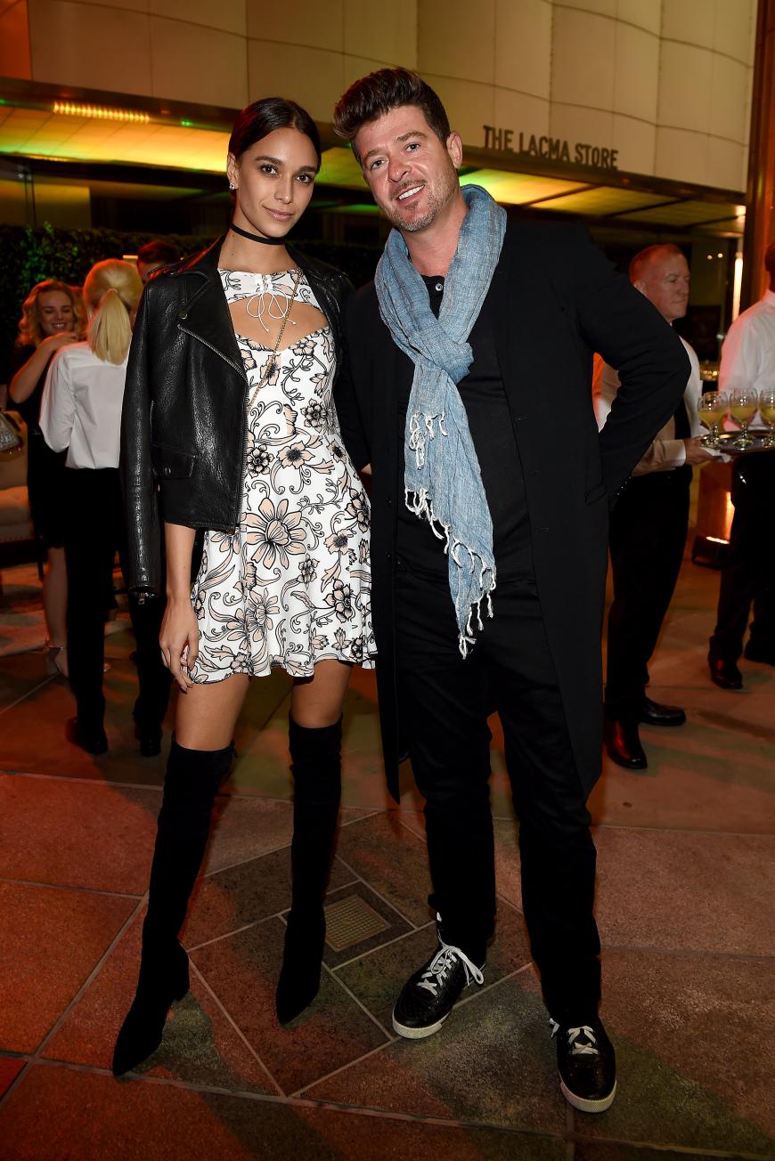 Robin Thicke ist inzwischen mit der 20-jährigen Ashley Love Geary zusammen.