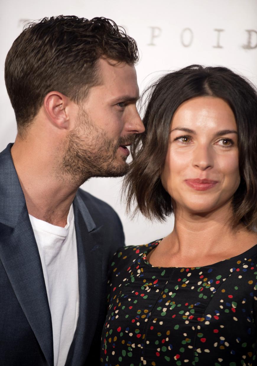 Jamie Dornan ist nämlich seit 2013 glücklich mit Amelia Warner verheiratet.