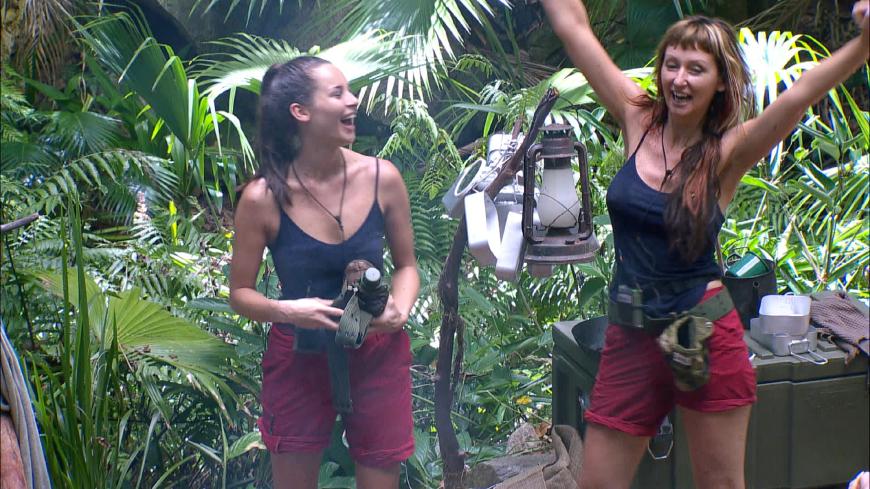 Mit zwölf Sternen geht es zurück ins Camp. Hanka lobt Nicole: