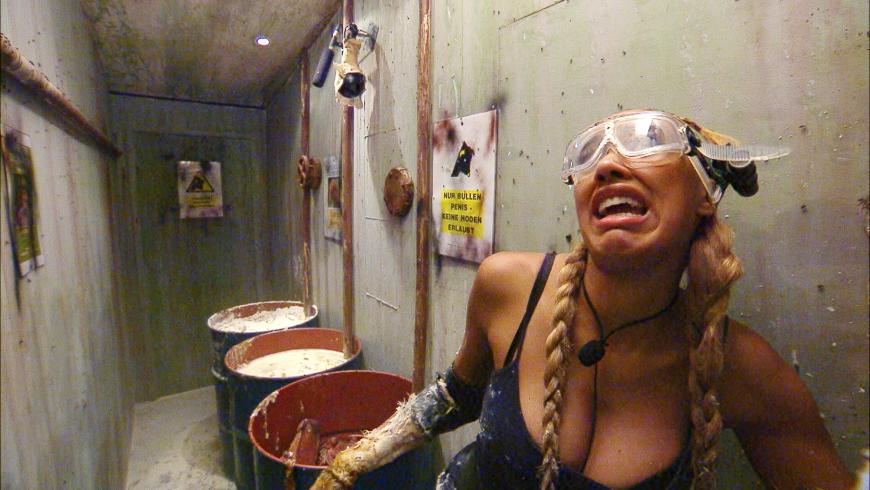 Begeisterung sieht anders aus! Sarah Joelle Jahnel im