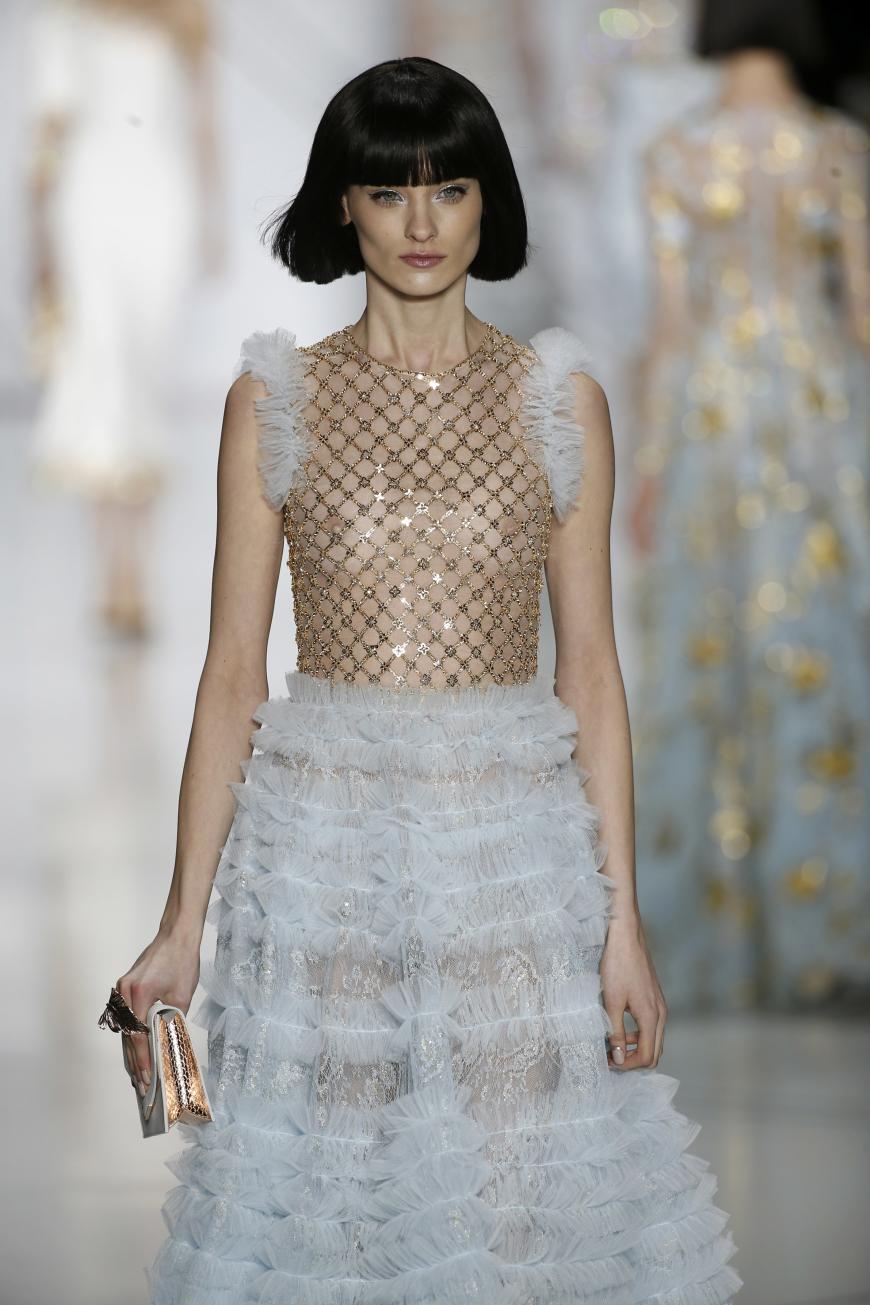 Bei der Show von Ralph and Russo ging es sehr freizügig zu...