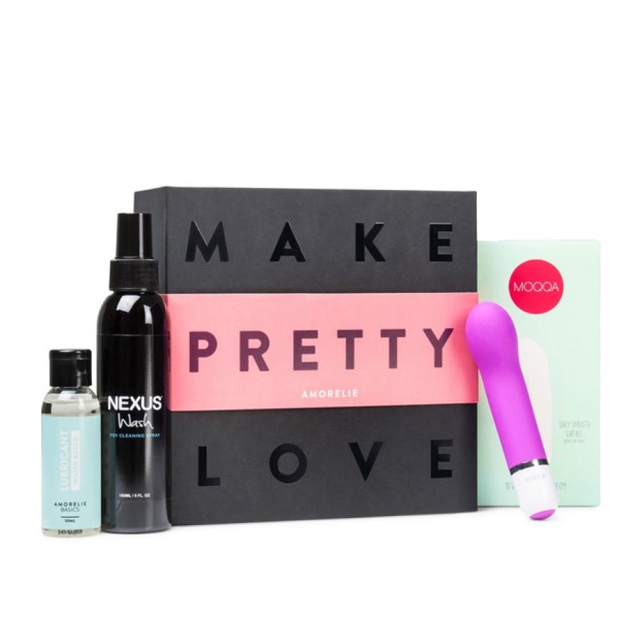 Für alle Sextoy-Anfänger kommt diese kleine Einsteiger-Box für sie von Amorelie daher. Für 39 Euro - HIER shoppen.